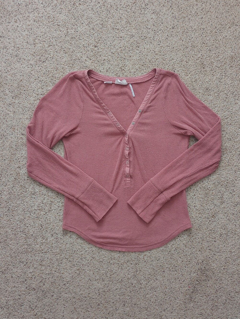 Urban Outfitters Ribbed Henley Top - Dusty Rose Pink Long Sleeve Medium